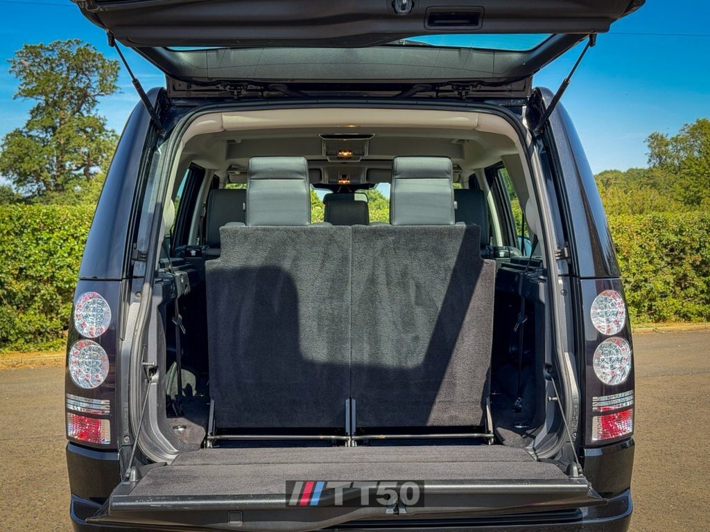 Land Rover Discovery 4 Se Tech Black #34