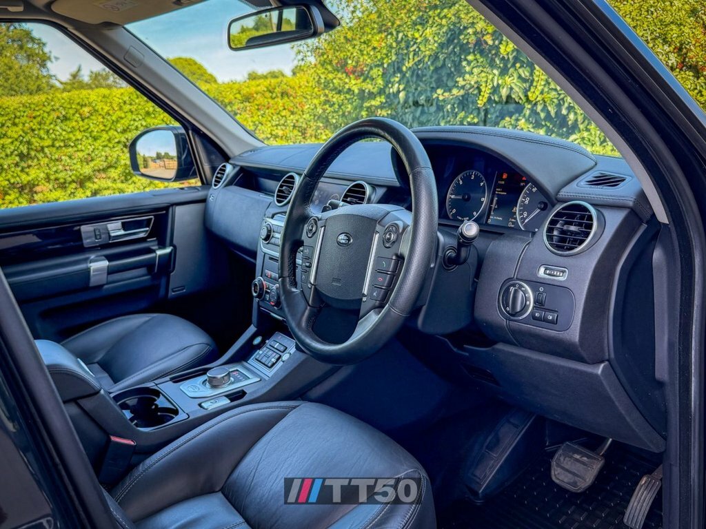 Land Rover Discovery 4 Se Tech Black #17