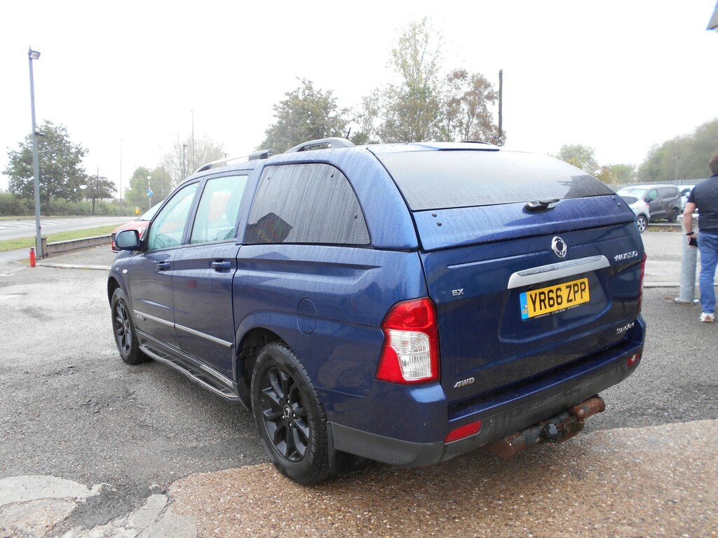 SsangYong Musso Se Black #19