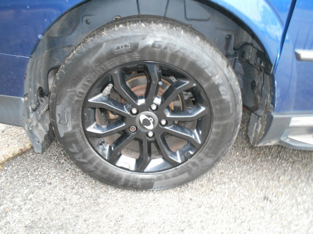 SsangYong Musso Se Black #23