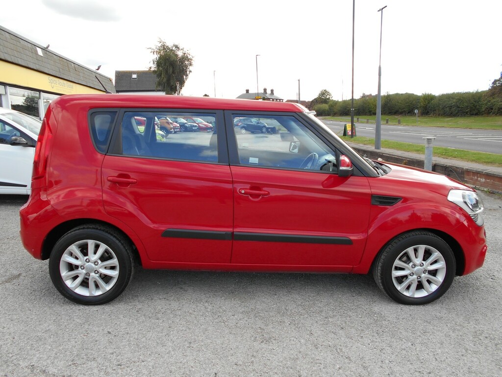 Kia Soul 1.6 Crdi 2 Red
