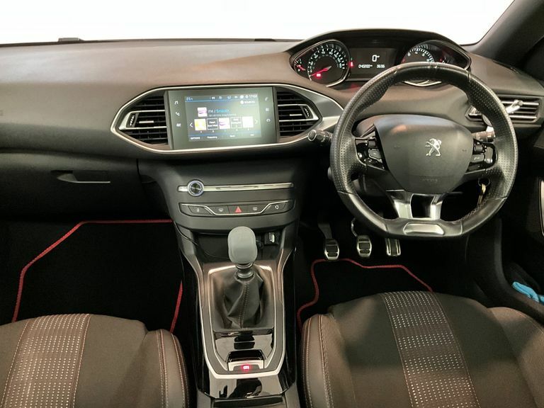 Peugeot 308 1.2 Puretech 130 Gt Line 5Dr, 18 Alloys, Panorami Blue #5