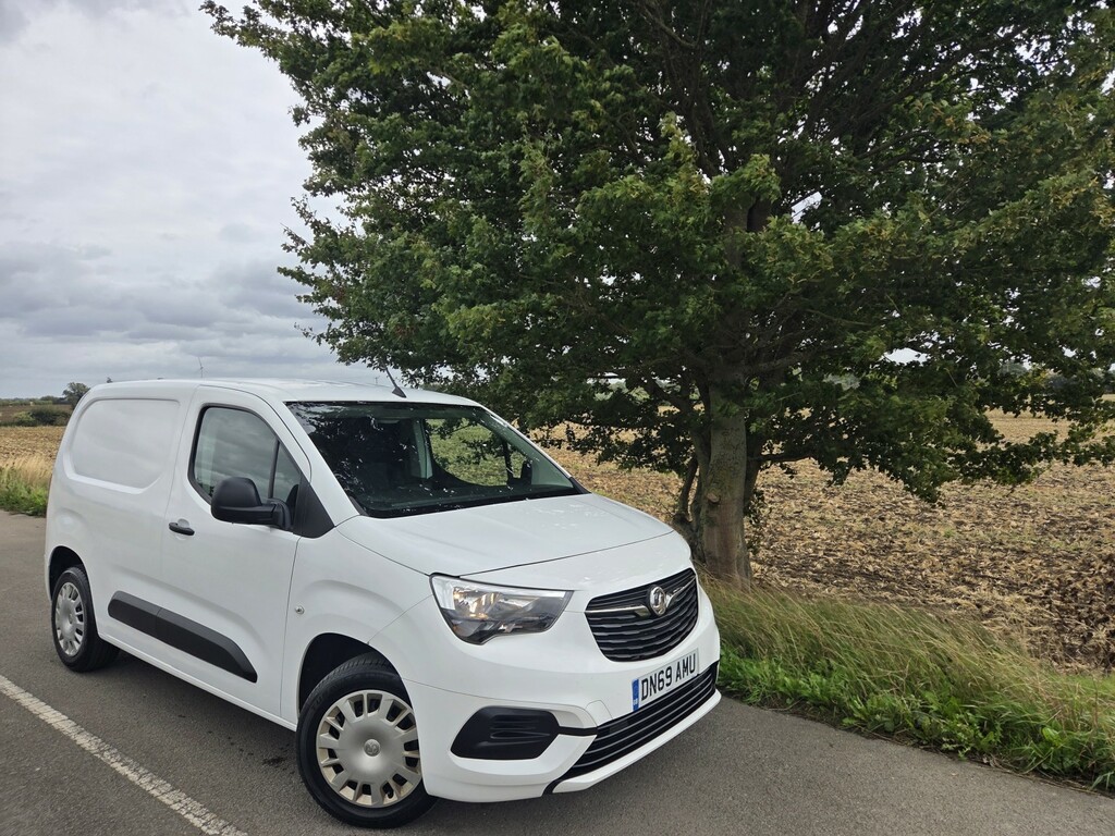 Vauxhall Combo 1.5 Turbo D 2000 Sportive White #6