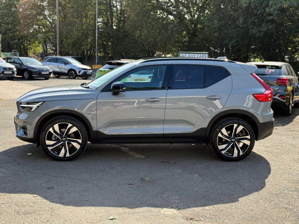 Volvo XC40 2.0L B4 Mhev Ultra Dark Dct WD74JGZ Grey #4