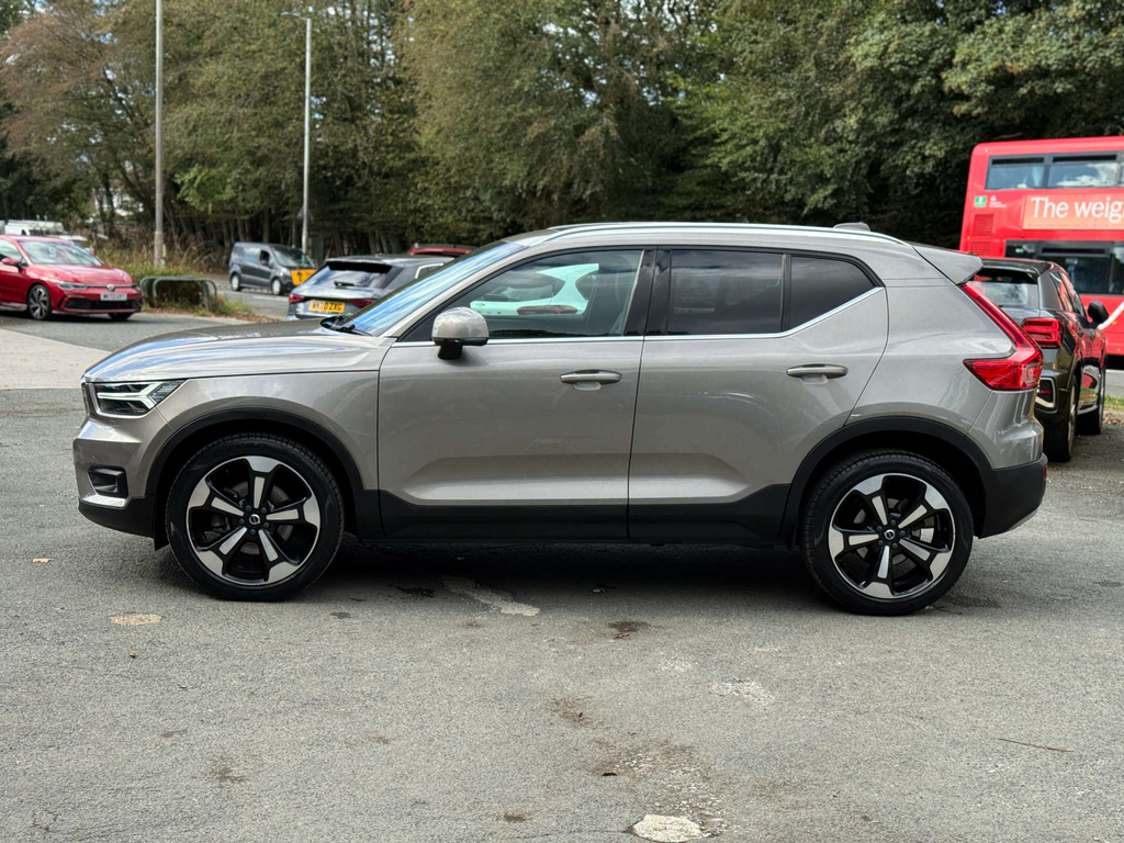 Volvo XC40 2.0L B4 Mhev Inscription Pro Grey #4