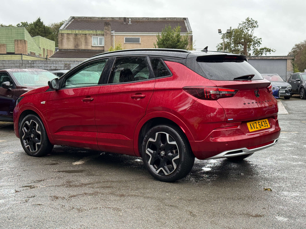Vauxhall Grandland 1.2L Turbo Ultimate Red #4