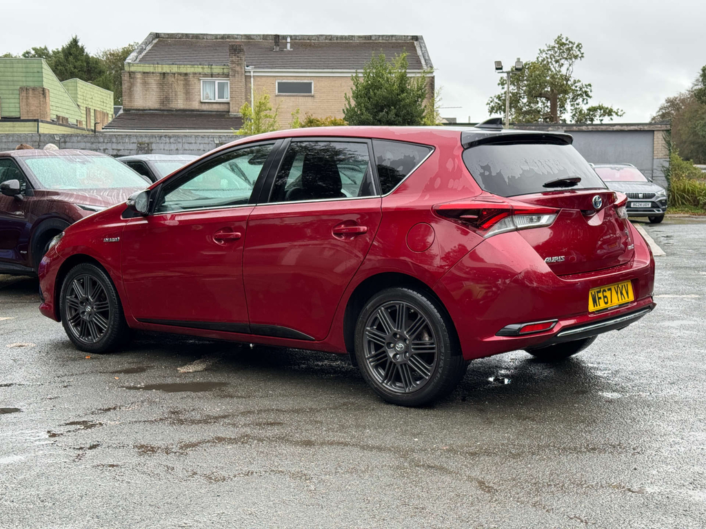 Toyota Auris 1.8L Vvt-h Gb25 Cvt Safety Sense Red #4
