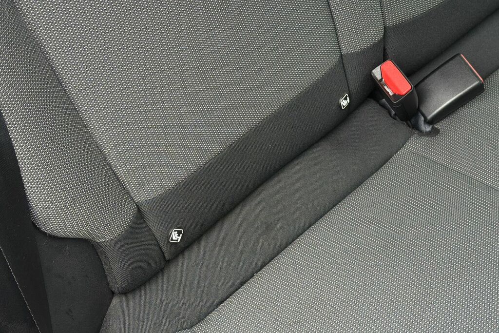 Citroen C3 Citroen C3 1.2 Puretech Shine Hatchback Pet... YT71PMU #6