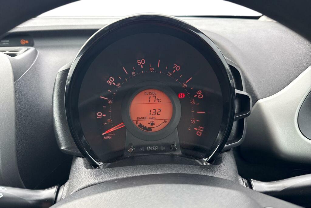 Peugeot 108 Active Black #13