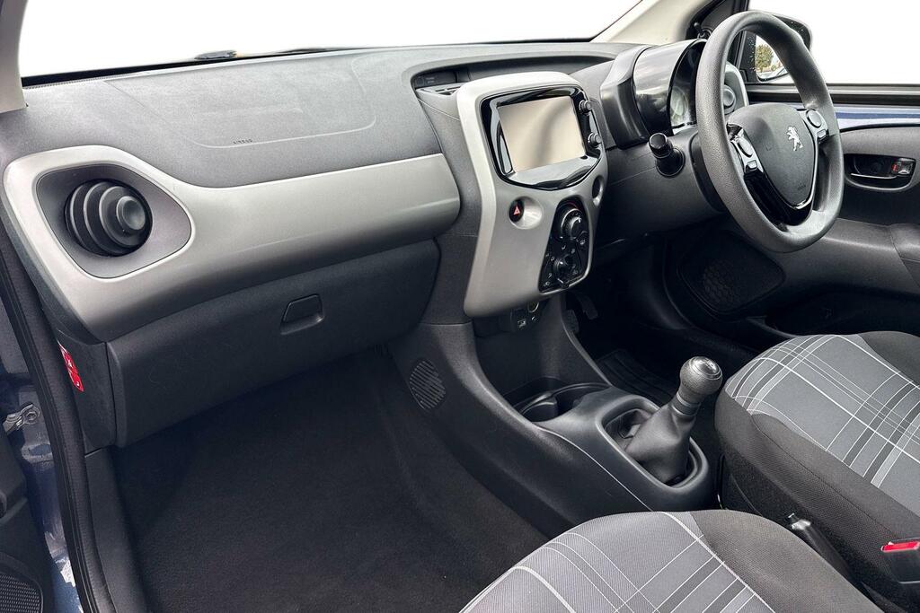 Peugeot 108 Active Black #5