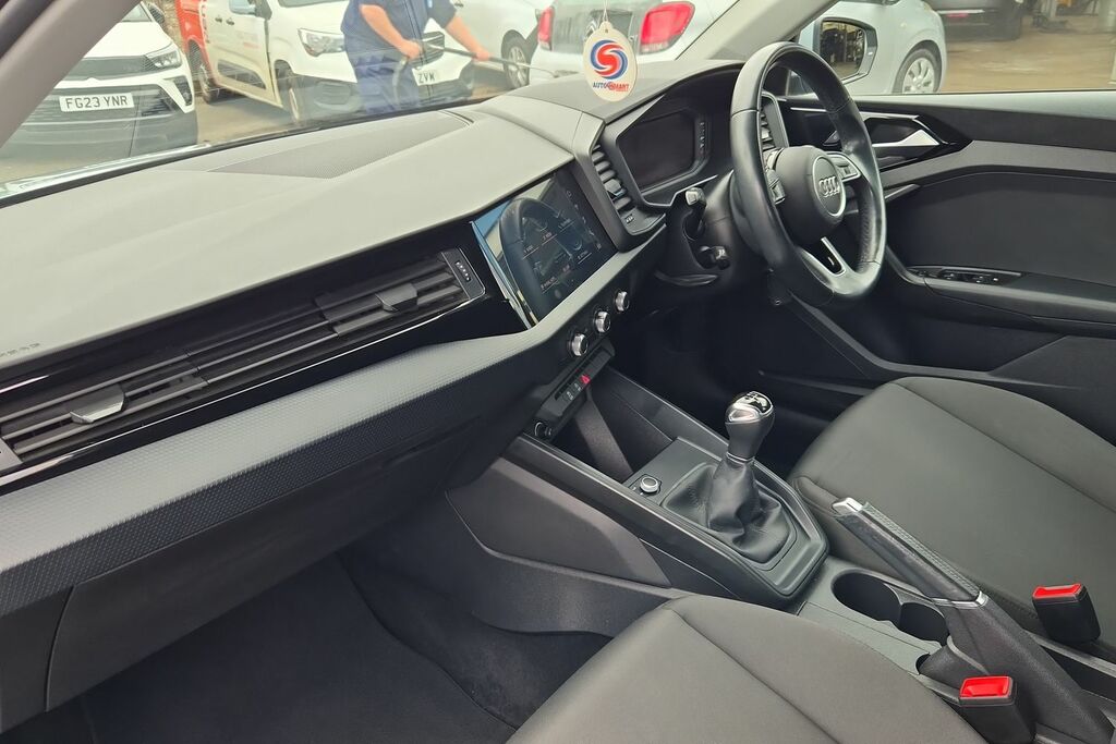 Audi A1 Petrol White #16