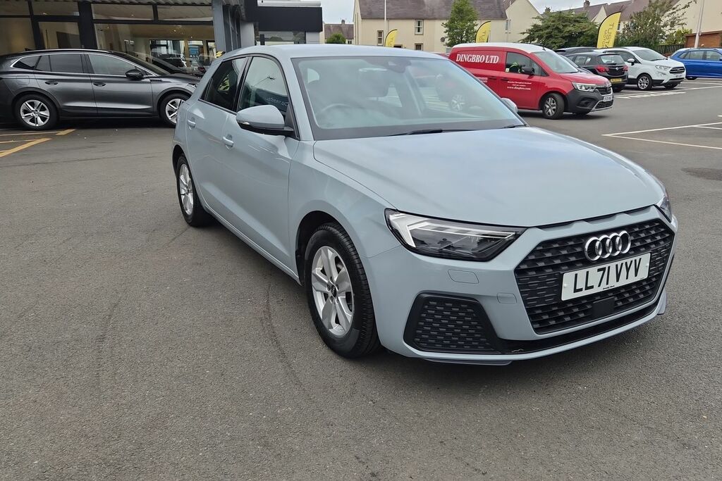 Audi A1 Petrol White #36