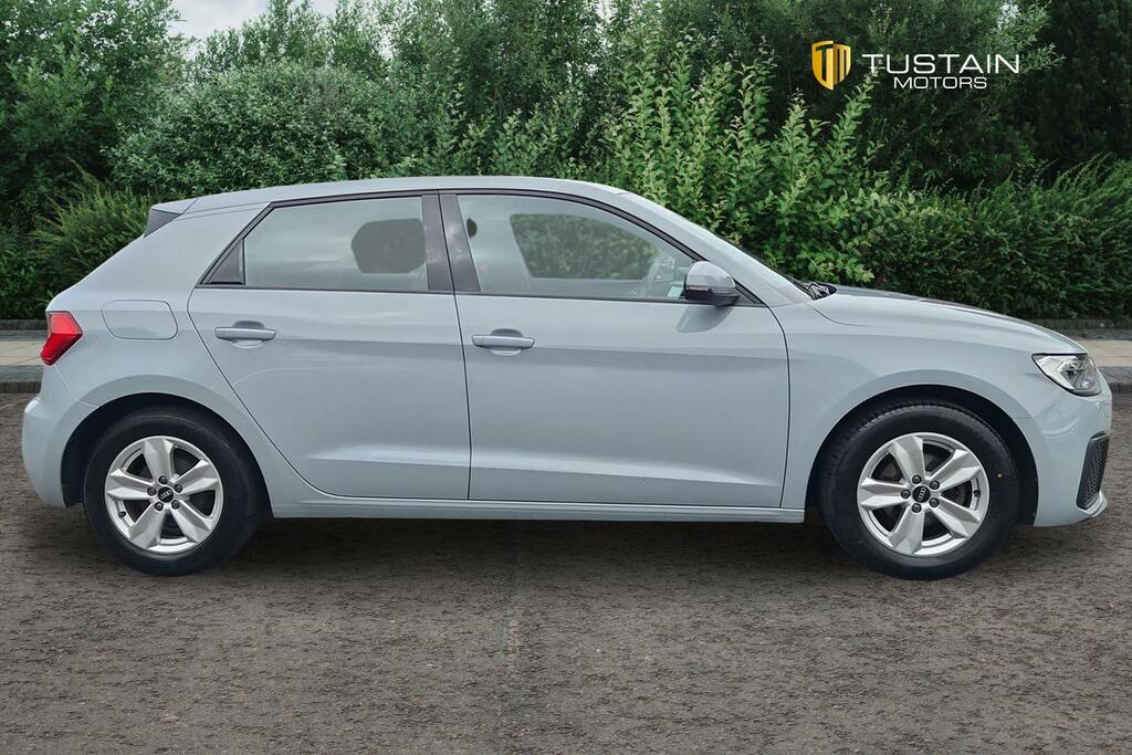 Audi A1 Petrol White #8