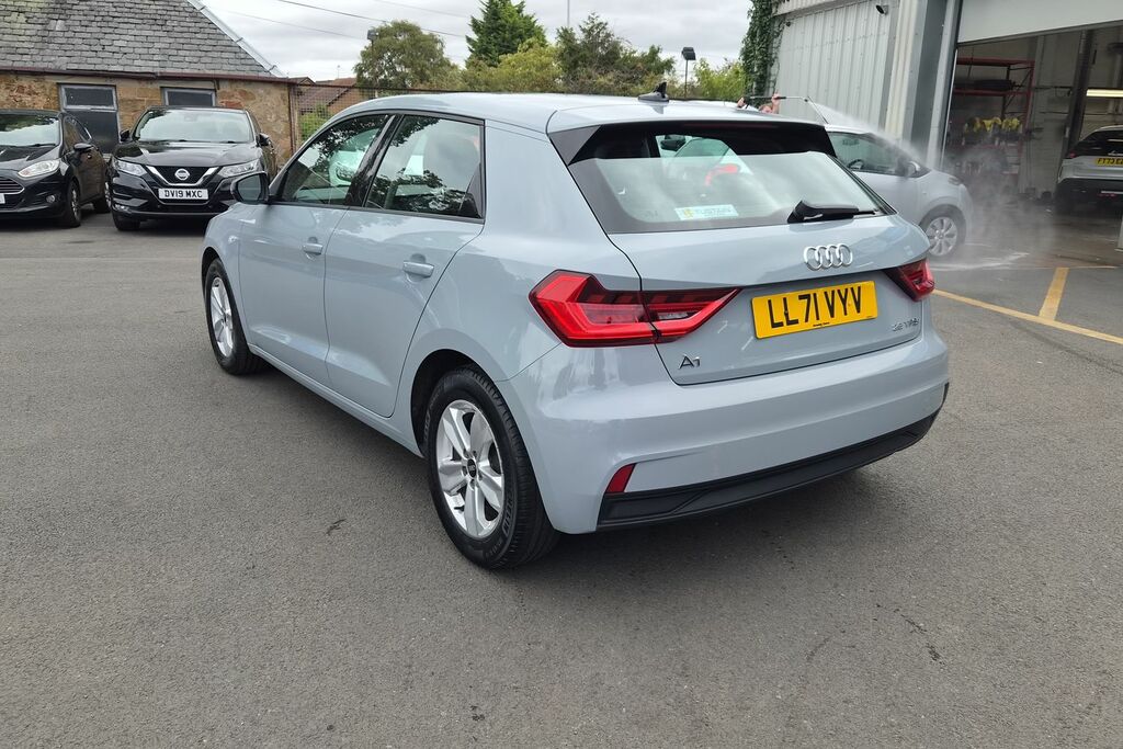 Audi A1 Petrol White #40