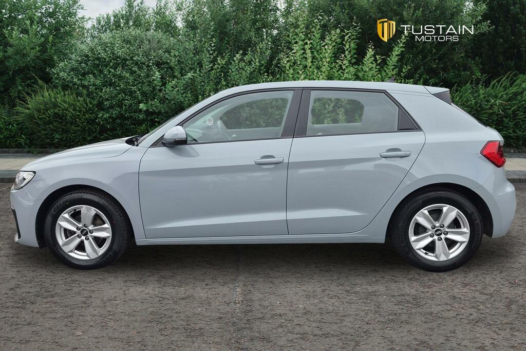 Audi A1 Petrol White #9