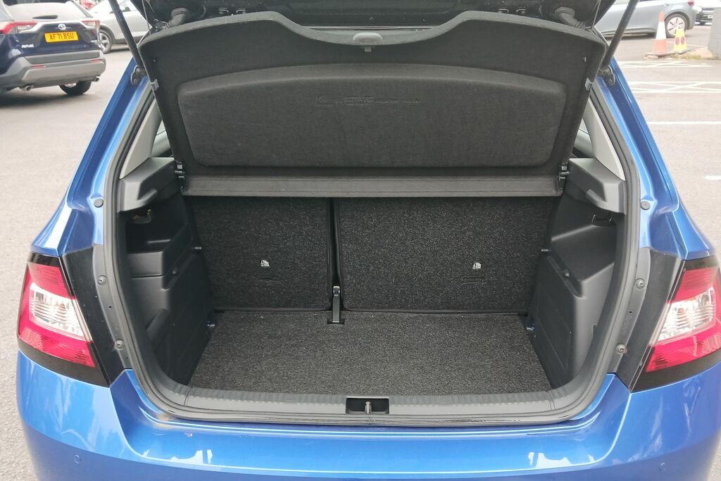 Skoda Fabia Hatchback Blue #16