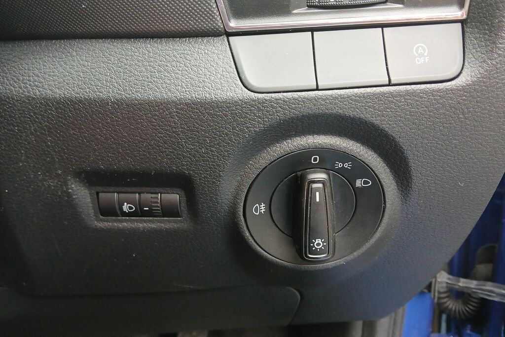 Skoda Fabia Hatchback Blue #27
