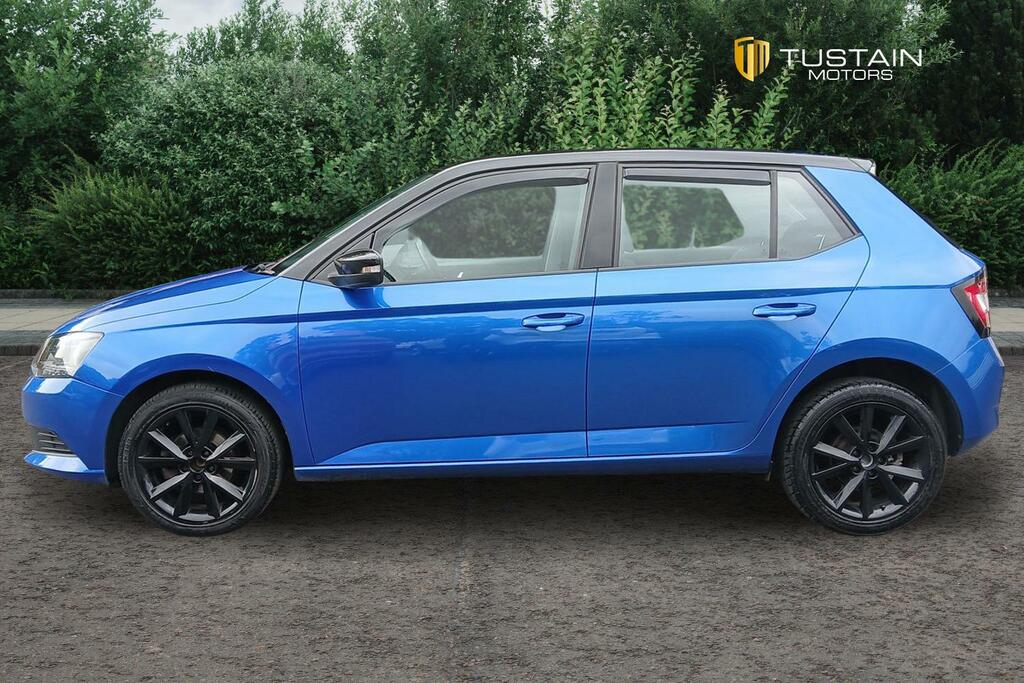 Skoda Fabia Hatchback Blue #9