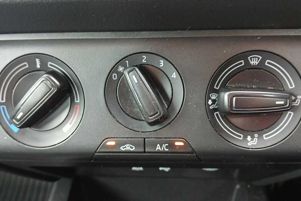 Skoda Fabia Hatchback Blue #20