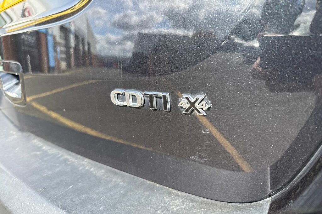 Vauxhall Mokka Hatchback Black #39