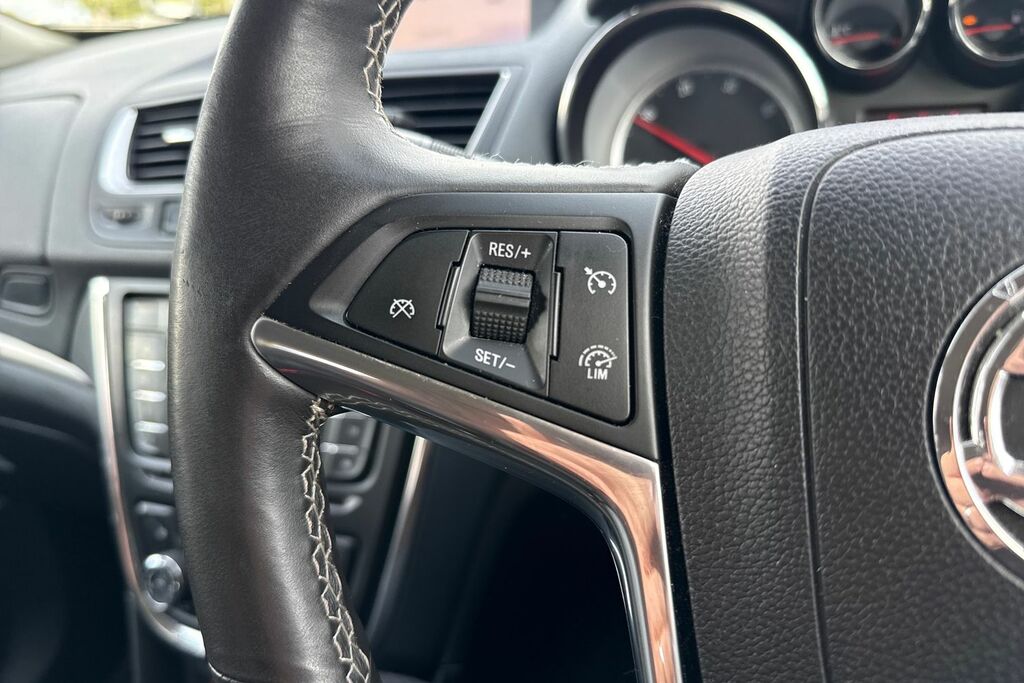 Vauxhall Mokka Hatchback Black #15