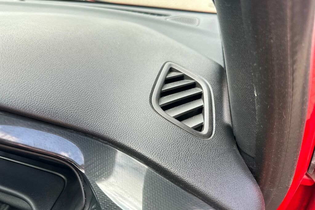 Ford Fiesta Hatchback Silver #18