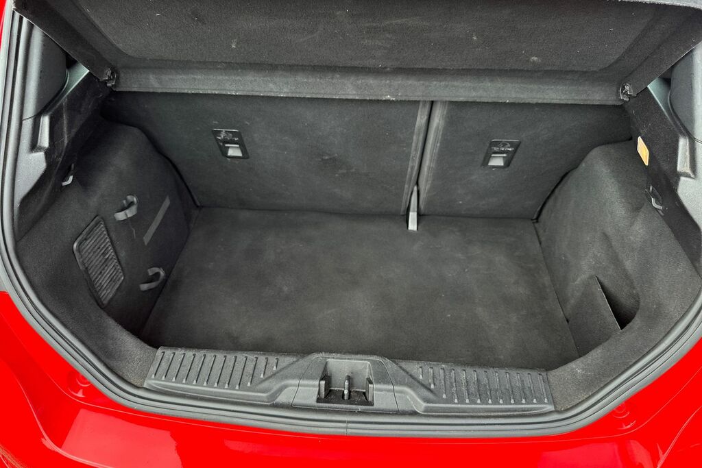 Ford Fiesta Hatchback Silver #32