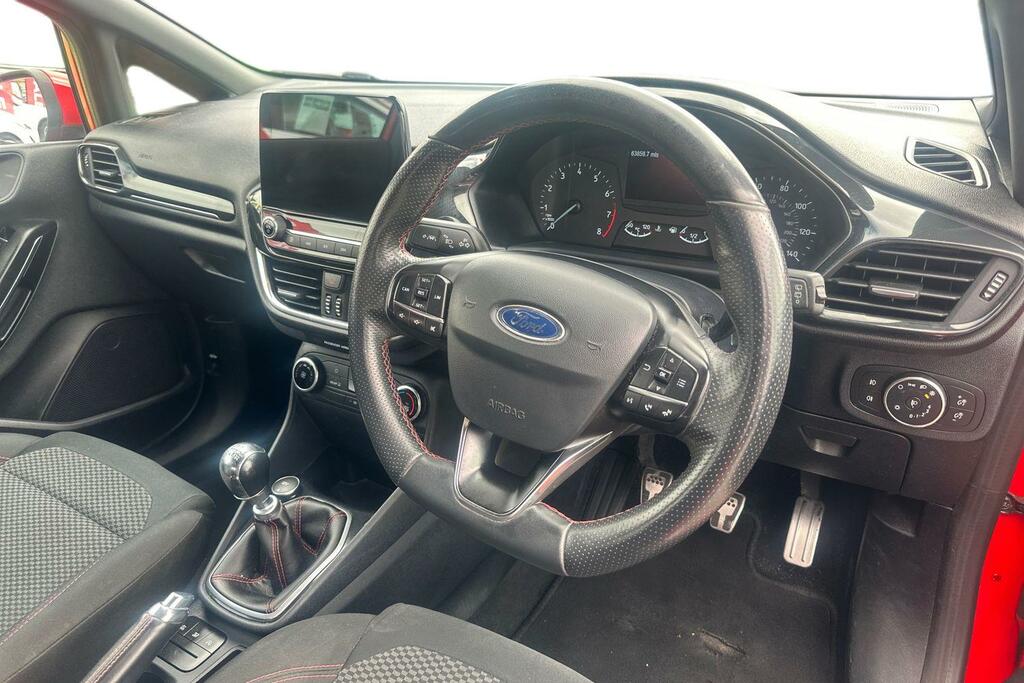 Ford Fiesta Hatchback Silver #2