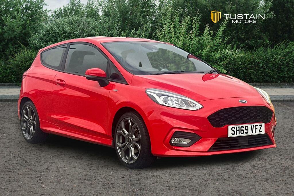 Ford Fiesta Hatchback Silver #1