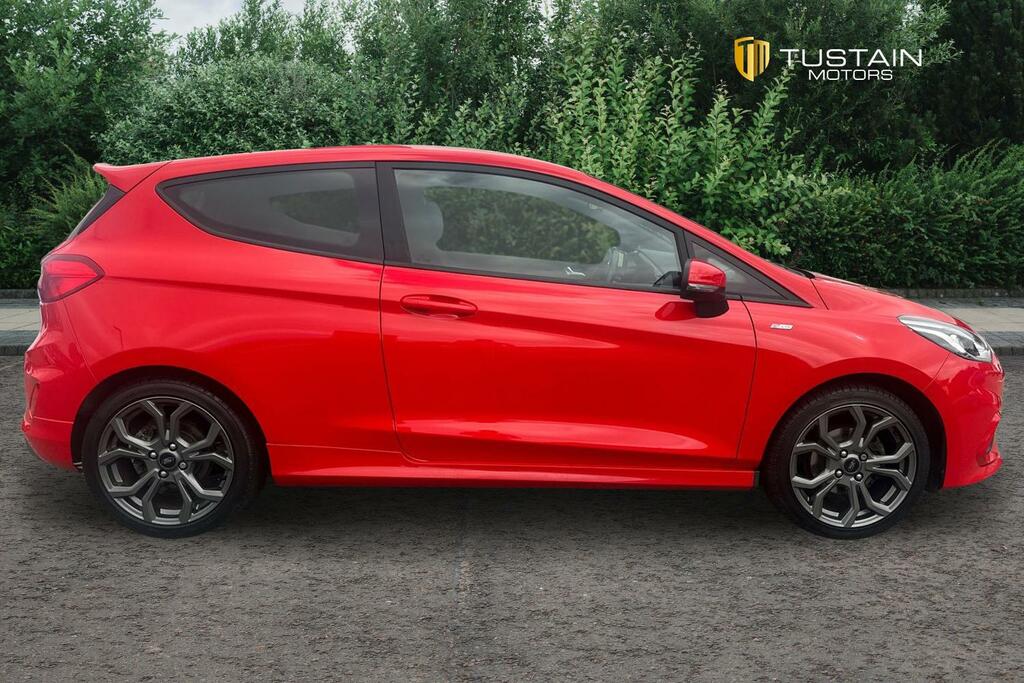 Ford Fiesta Hatchback Silver #8