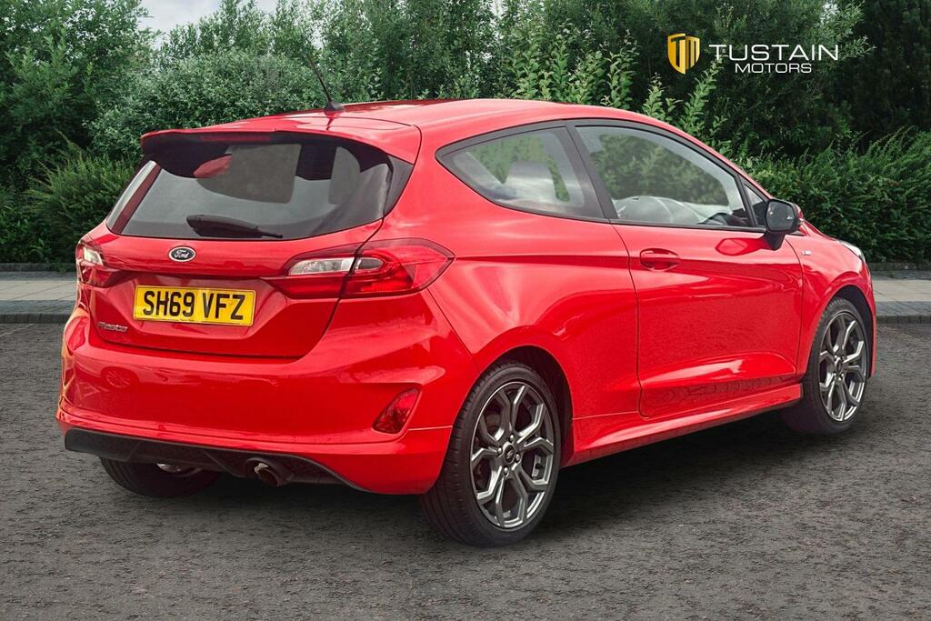Ford Fiesta Hatchback Silver #7