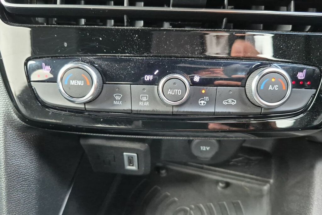 Vauxhall Mokka Ultimate White #28