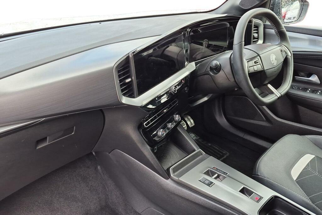 Vauxhall Mokka Ultimate White #5