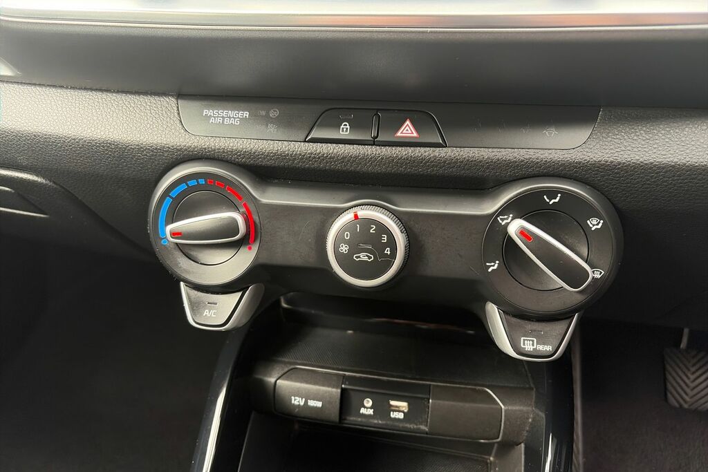 Kia Stonic 1.0T Gdi Maxx White #17