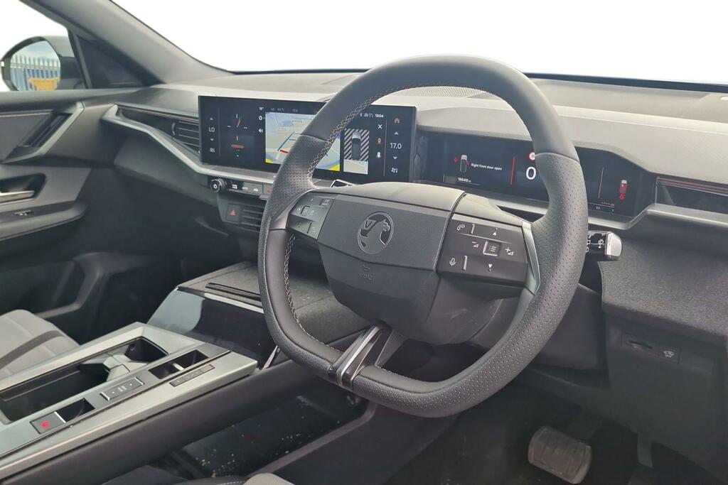 Vauxhall Grandland Vauxhall Grandland 1.2 Gs Suv Hybrid... White #2