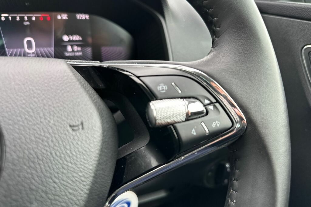 Skoda Karoq Se L Blue #16