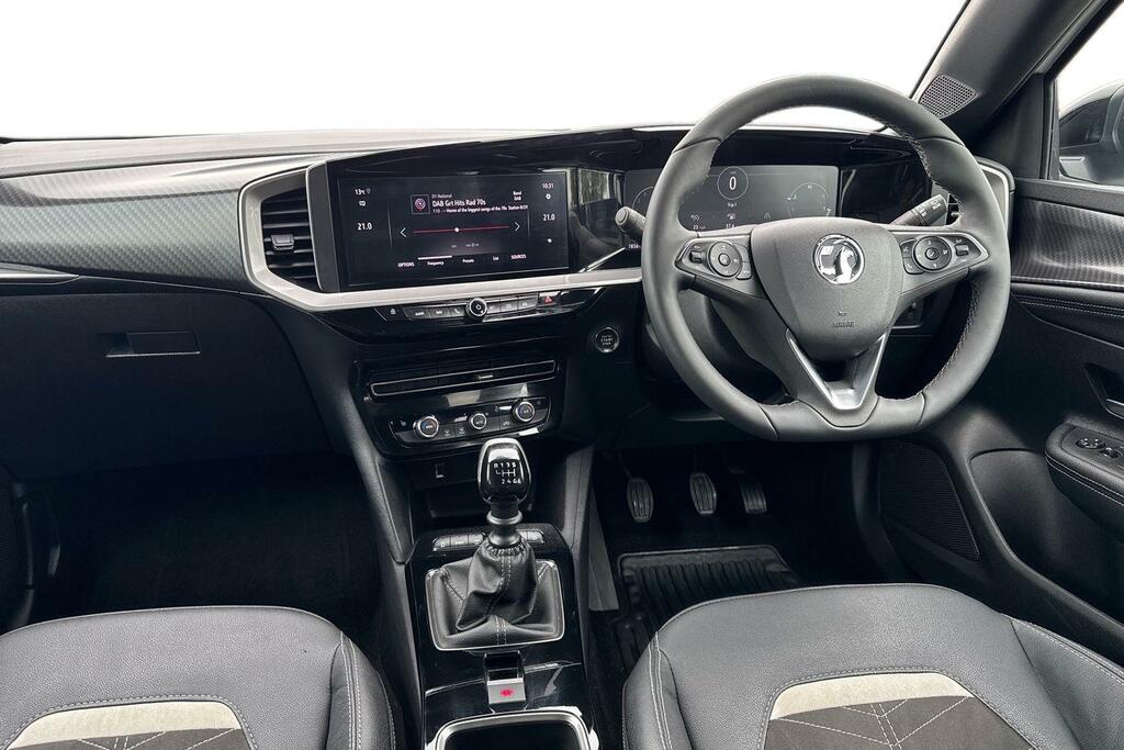 Vauxhall Mokka Vauxhall Mokka 1.2 Turbo Ultimate Suv Petro... White #4