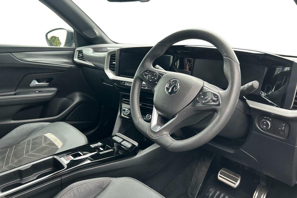 Vauxhall Mokka-e Vauxhall Mokka 54Kwh Ultimate Suv ... White #2