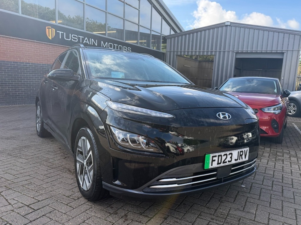 Hyundai Kona Premium Black #1