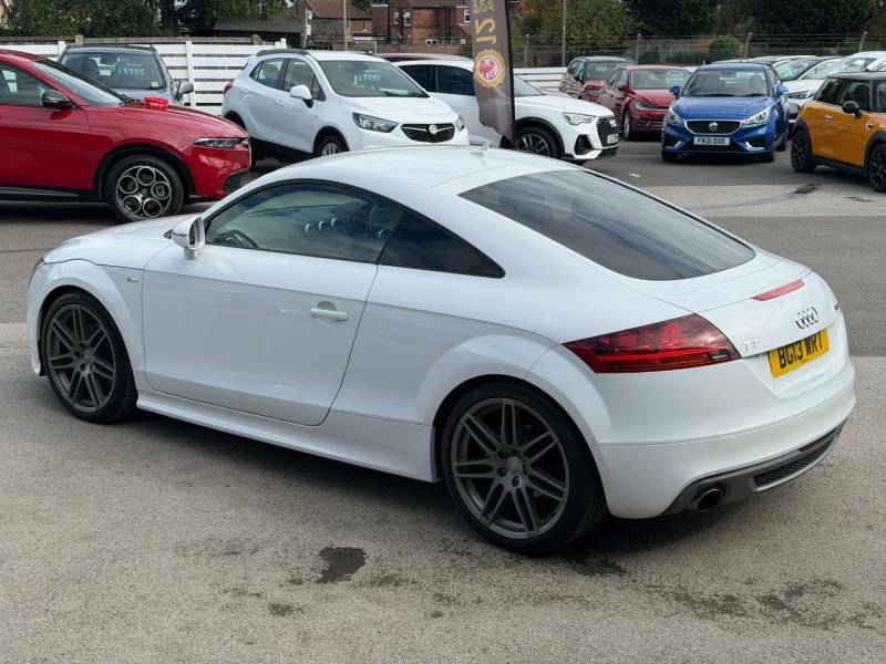Audi TT 2.0T Fsi Black Edition White #2