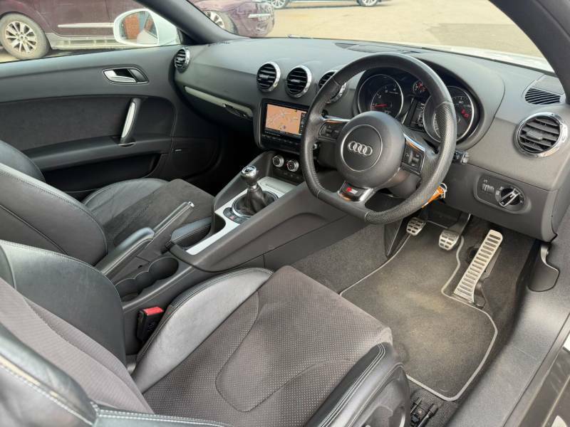 Audi TT 2.0 Tfsi S Line White #12