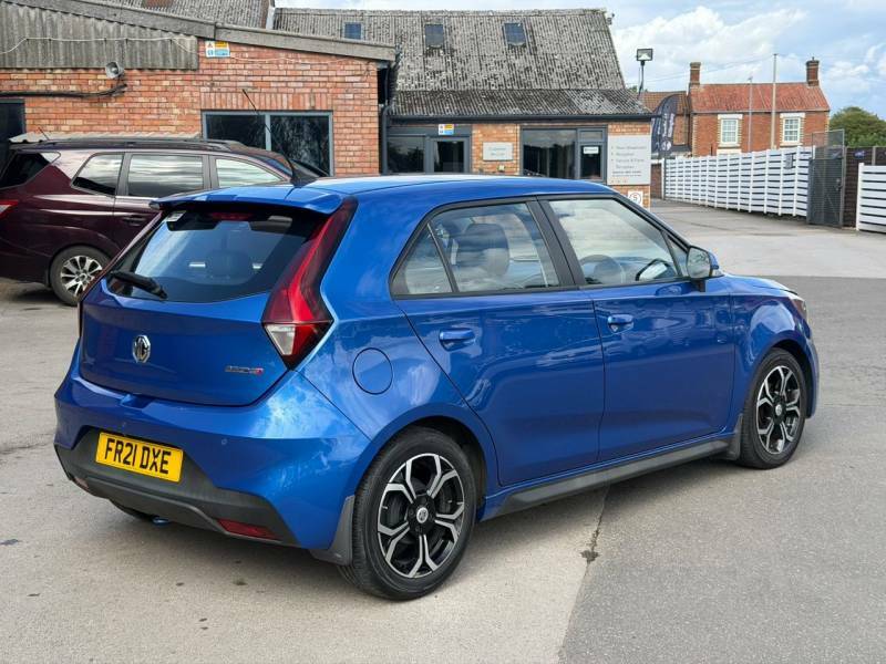 MG MG3 Exclusive White #9