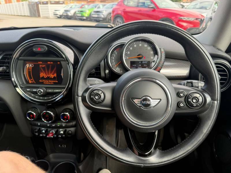 Mini Hatch 1.5 Cooper D Hatchback Euro 6 S Green #16