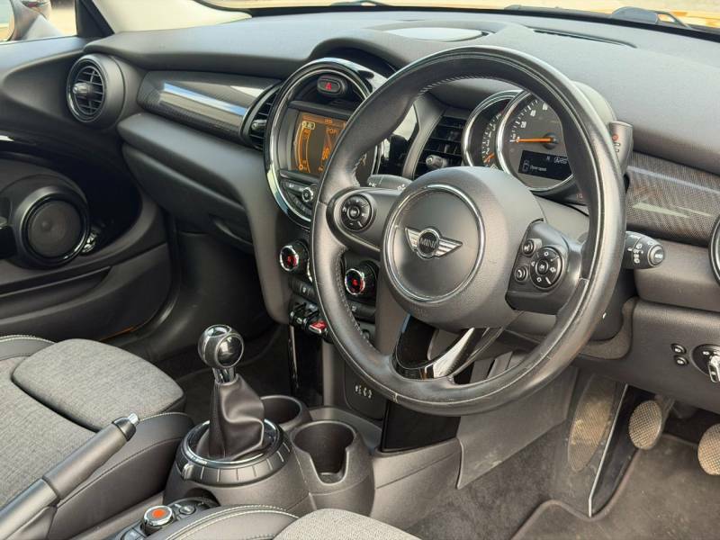 Mini Hatch 1.5 Cooper D Hatchback Euro 6 S Green #13