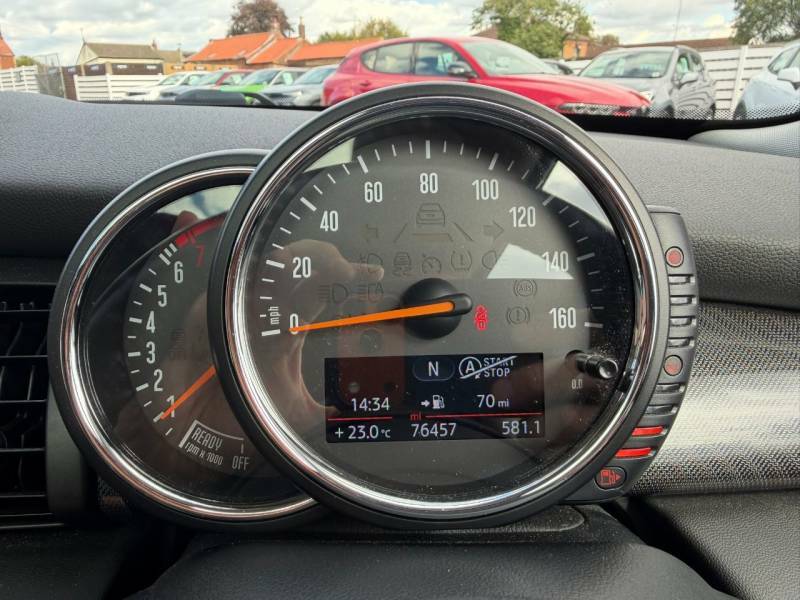 Mini Hatch 1.5 Cooper D Hatchback Euro 6 S Green #17