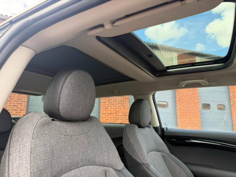 Mini Hatch 1.5 Cooper D Hatchback Euro 6 S Green #15