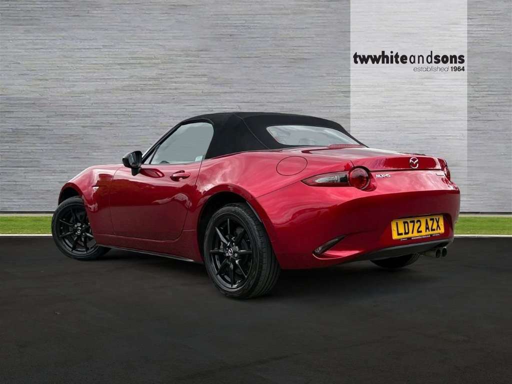 Mazda MX-5 Se-l Red #5