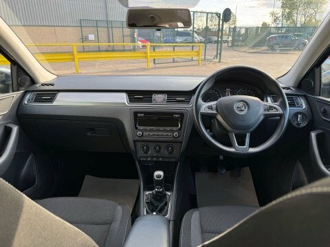 Skoda Rapid Spaceback Spaceback 1.2 Tsi White #22