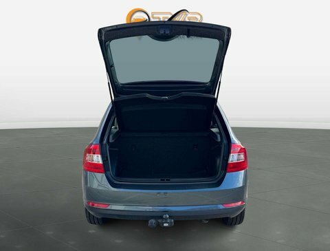 Skoda Rapid Spaceback Spaceback 1.2 Tsi White #19
