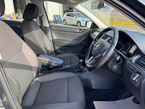 Skoda Rapid Spaceback Spaceback 1.2 Tsi White #11